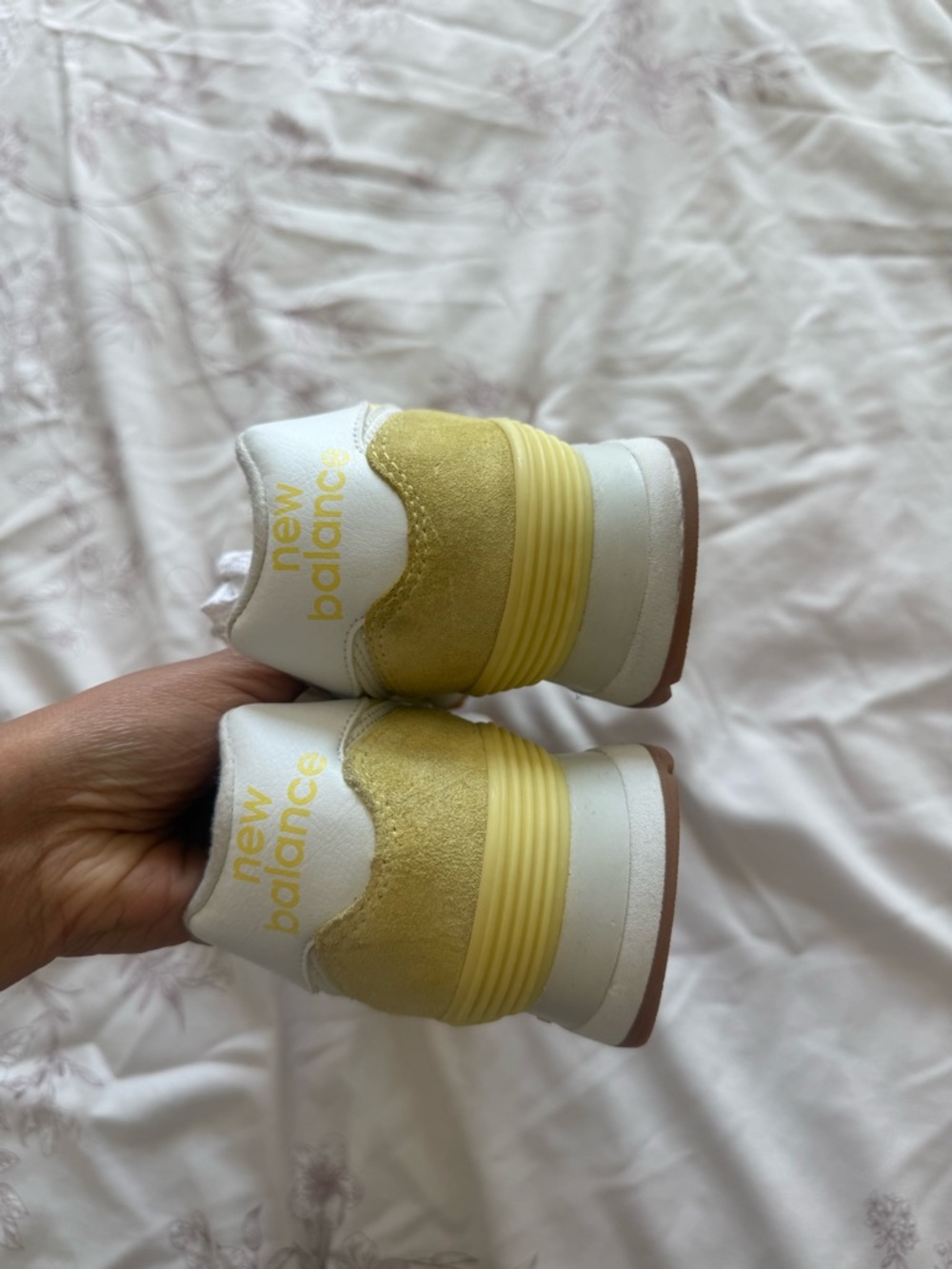 New Balance | 574 Lemon Yellow Haze women’s sneakers - 8.5 - Picture 6 of 7